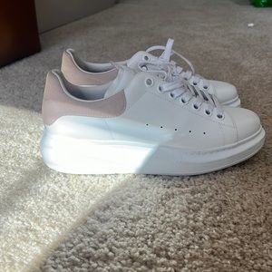 White and pink / mauve Alexander McQueen sneakers with box and dust bag